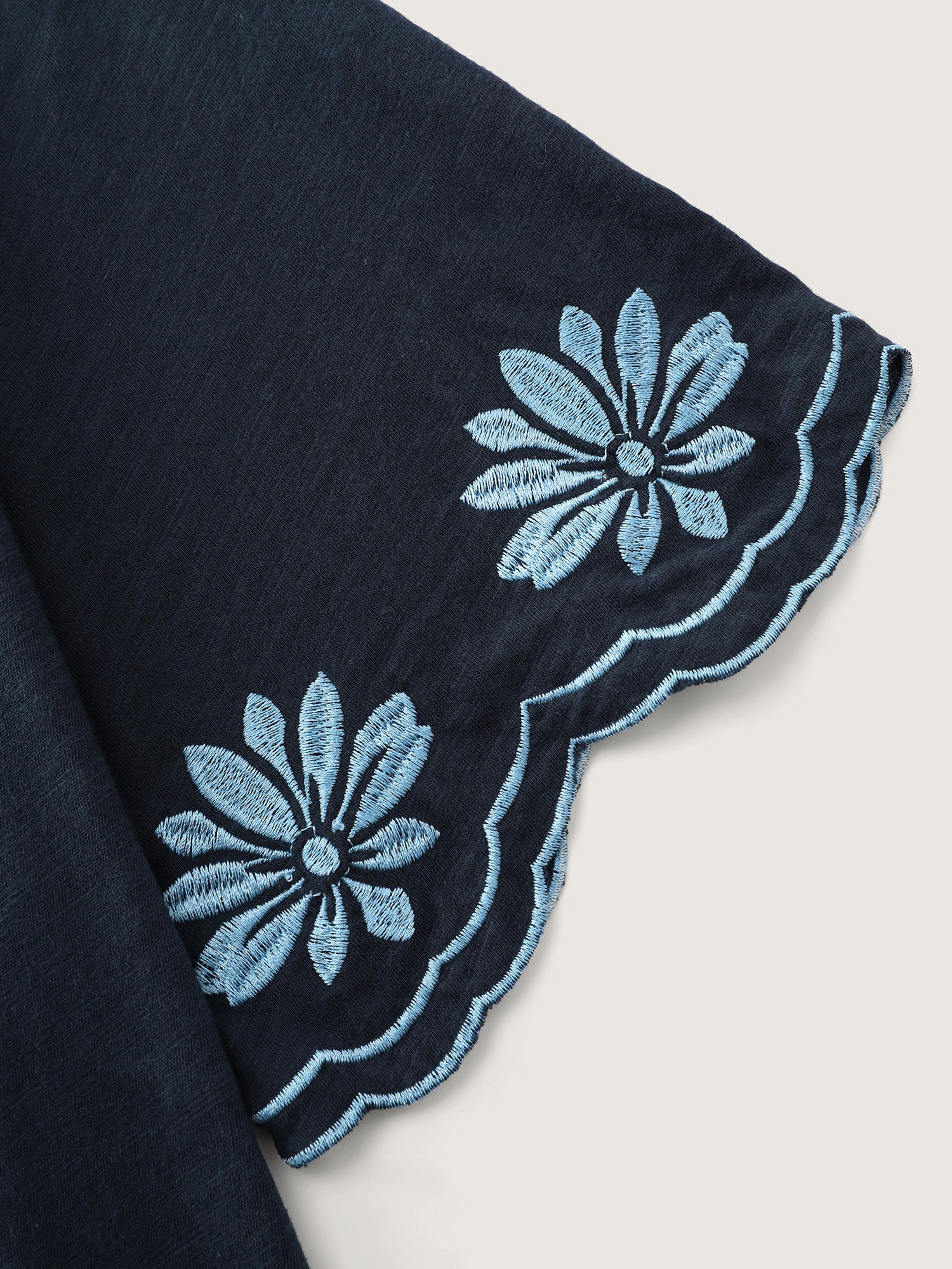 Cotton Stretchy V-Neck Floral Print T-Shirt - Image 7