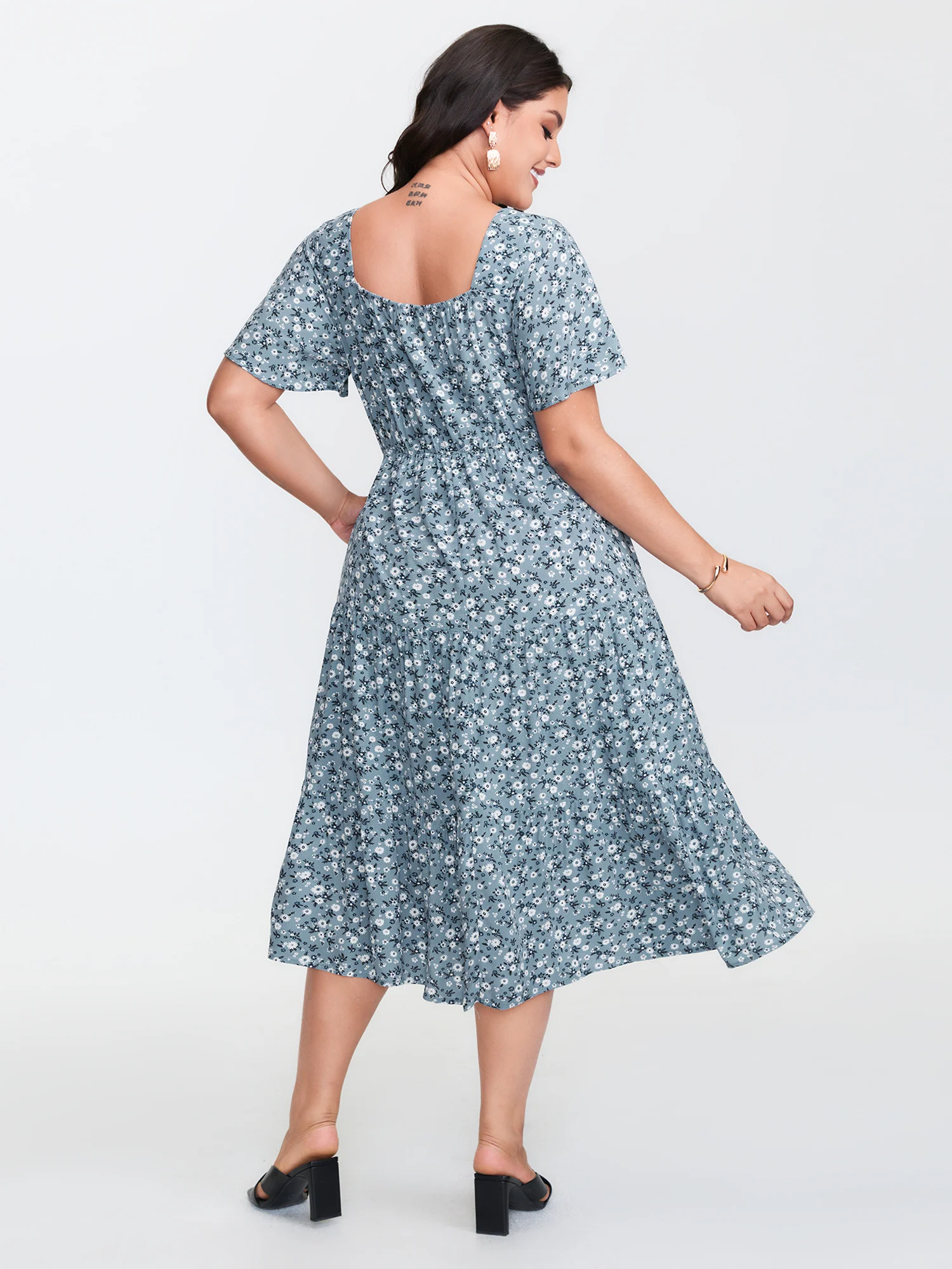 Ditsy Floral Sweetheart Drawstring Pocket Tiered Dress - Image 24