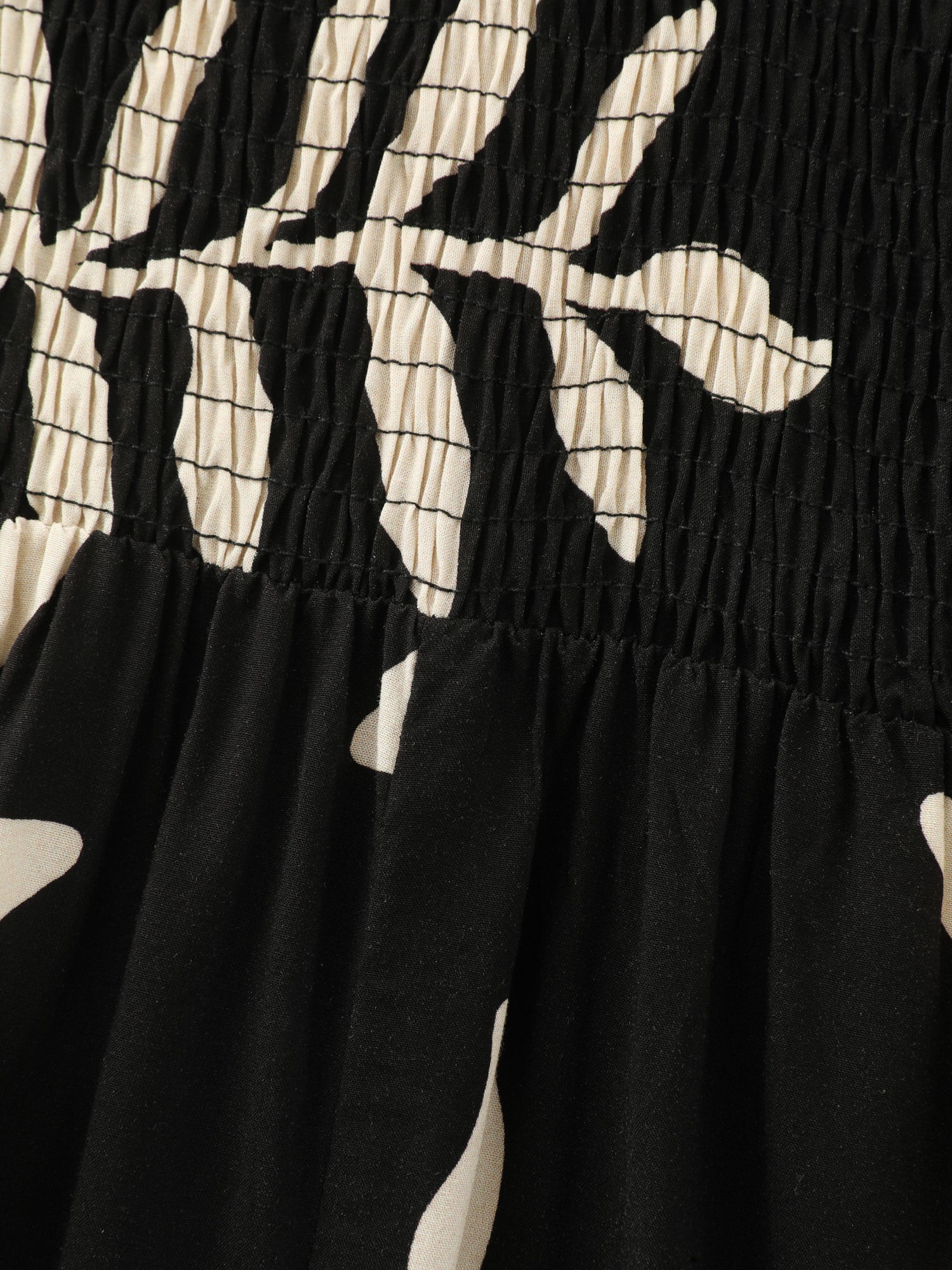 Leaf Print Shirred Adjustable Tie Maxi Dress - Image 6
