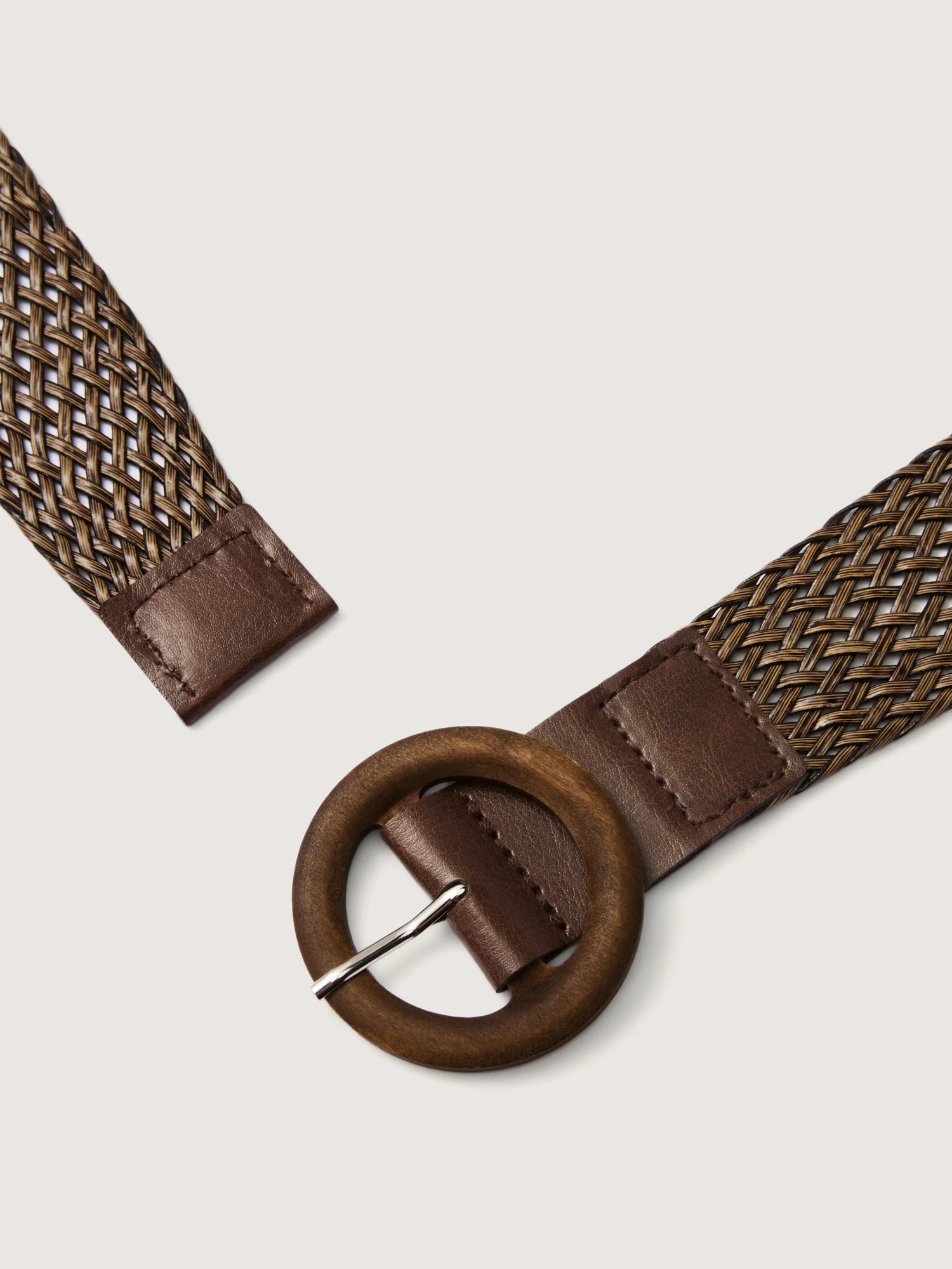 Round Wooden Buckle Wide Woven Straw Belt - Image 3