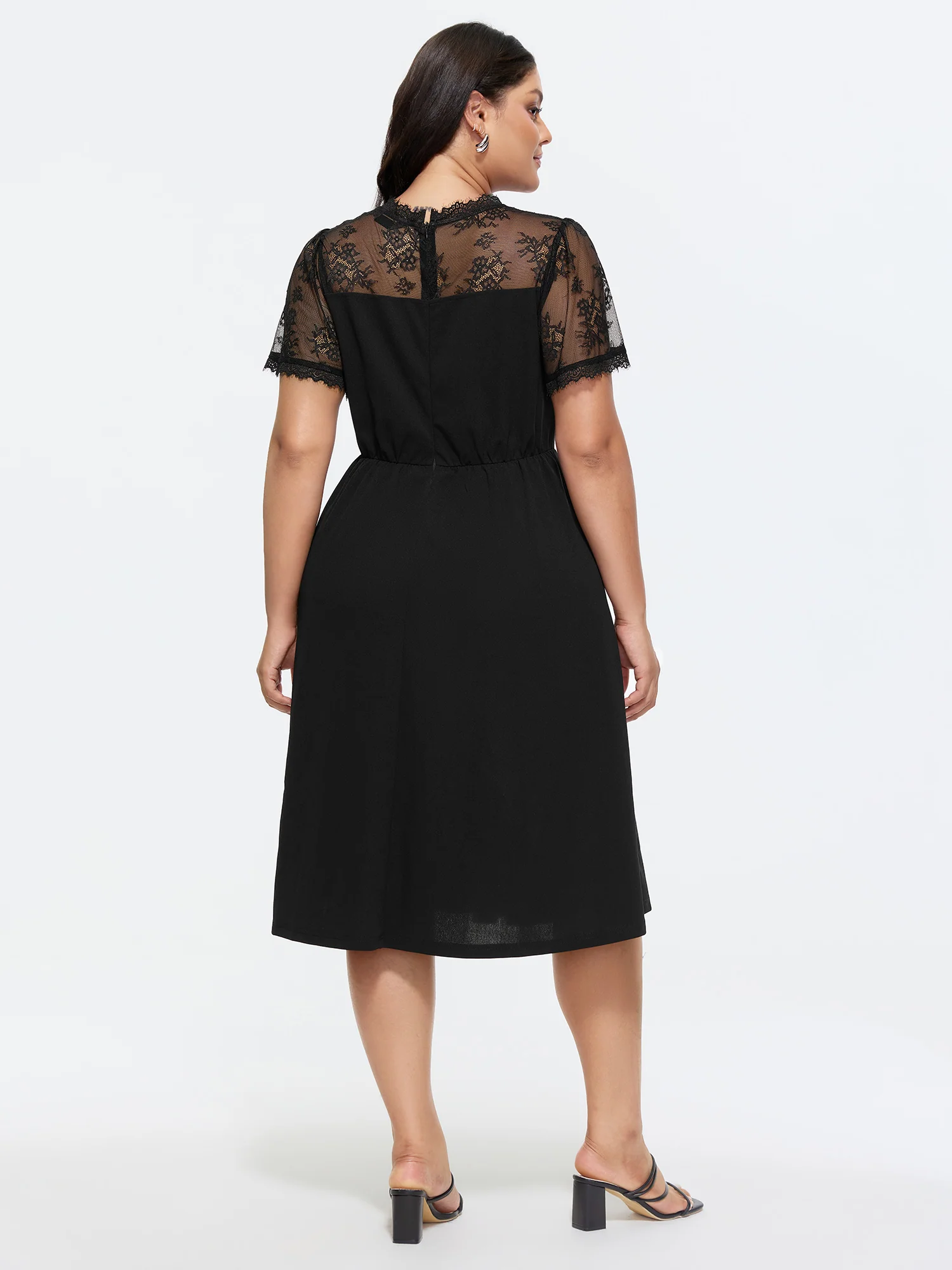 Sheer Lace Neckline Sweetheart Midi Dress - Image 4
