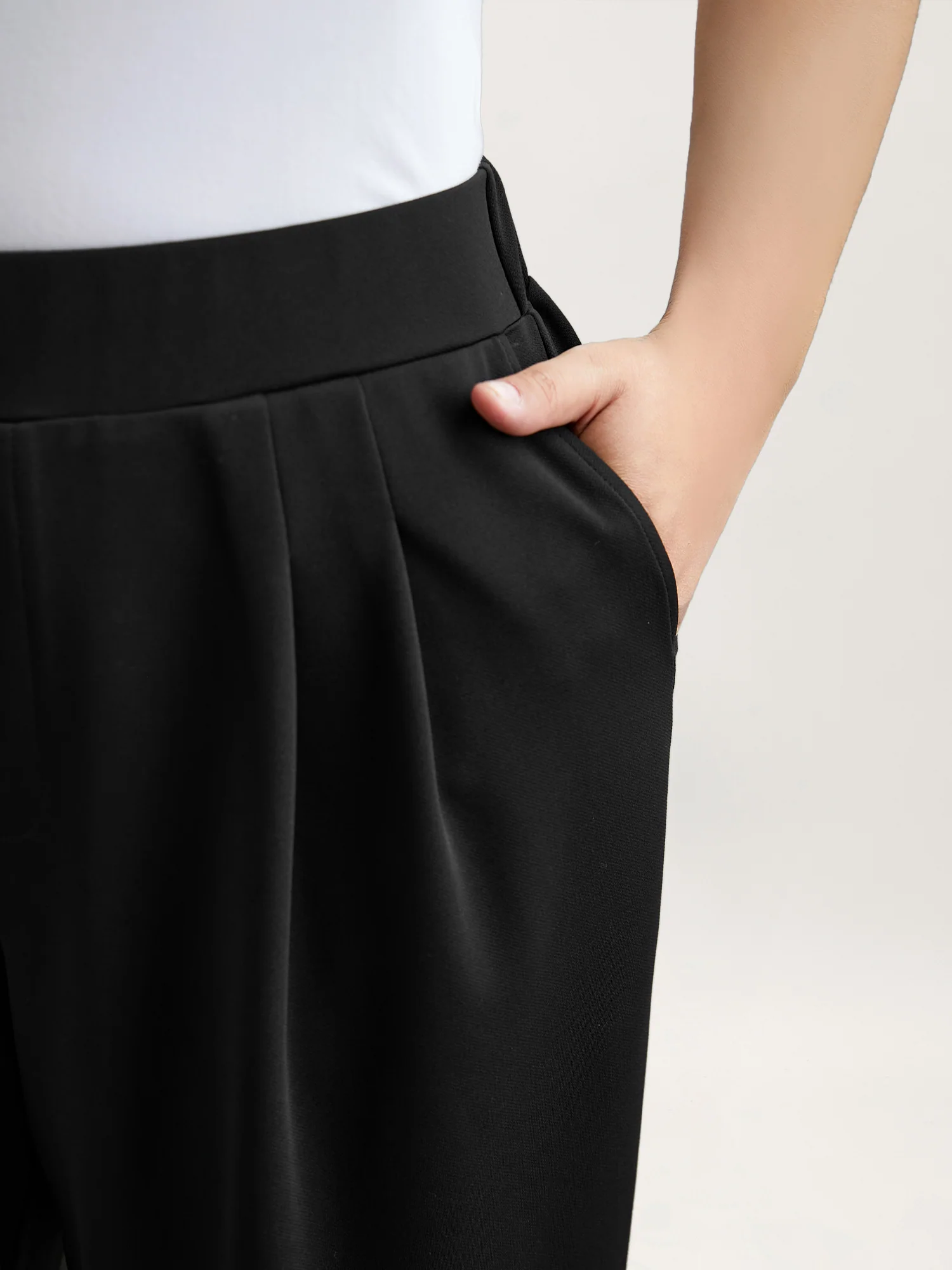 Stretchy-Waist Straight Leg Pants - Image 5